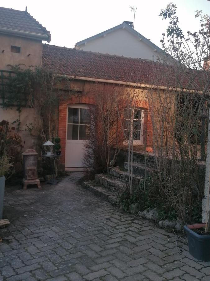 Mini Garni Vendemiaire Apartment Vesoul Exterior foto