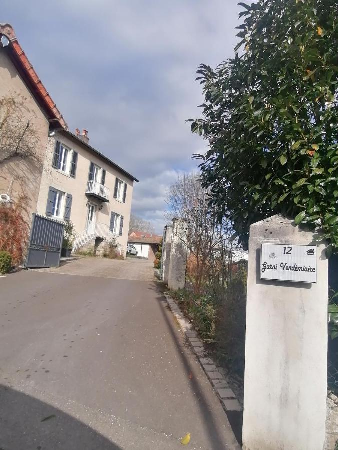 Mini Garni Vendemiaire Apartment Vesoul Exterior foto